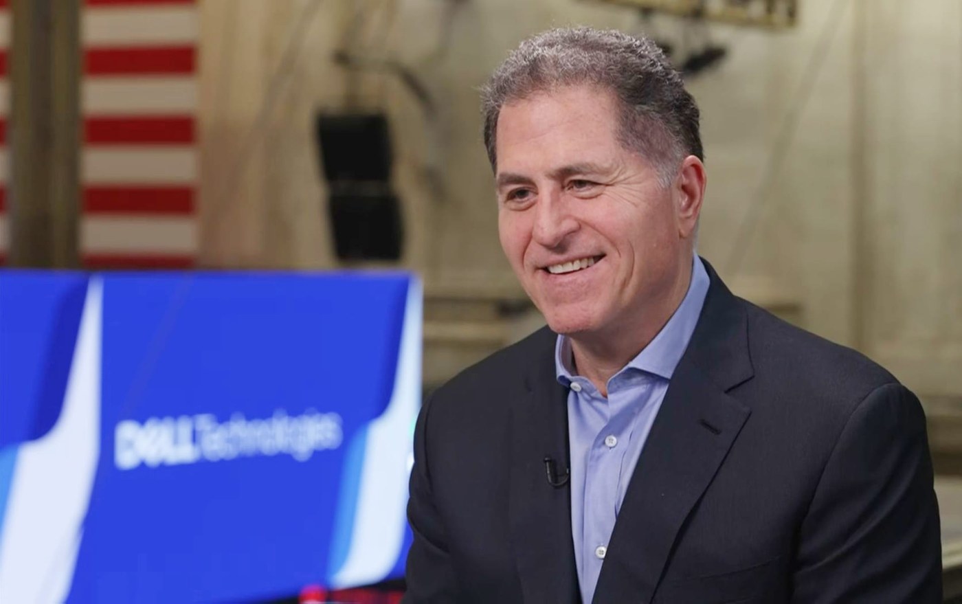 Dell stock plunges 11%, leading data center sell-off as fears mount about 'enterprise AI timing'