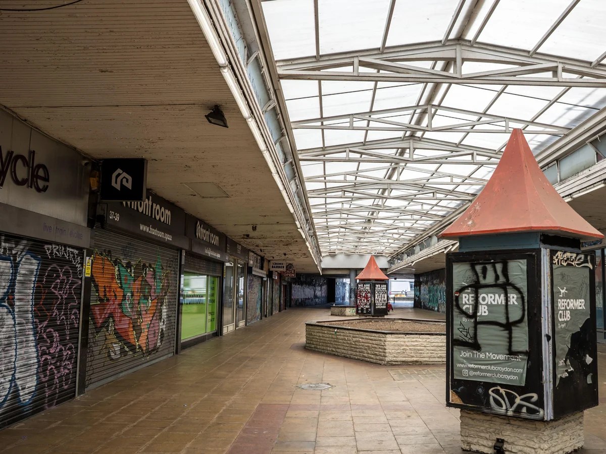 Burnham pledges extra £210m towards regenerating boarded-up high streets