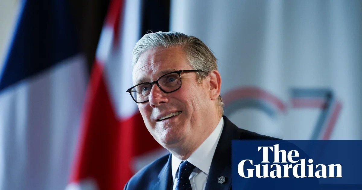Starmer warns against ‘looking backwards’ to Brexit after rivals back UK’s return to EU
