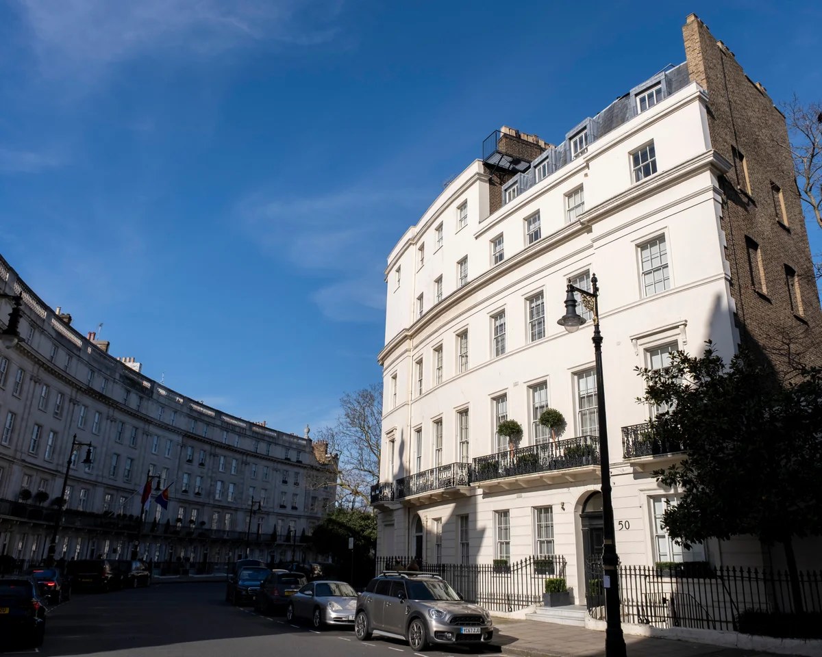 Eight in 10 homes in London’s poshest postcodes now sell below asking price, Coutts finds