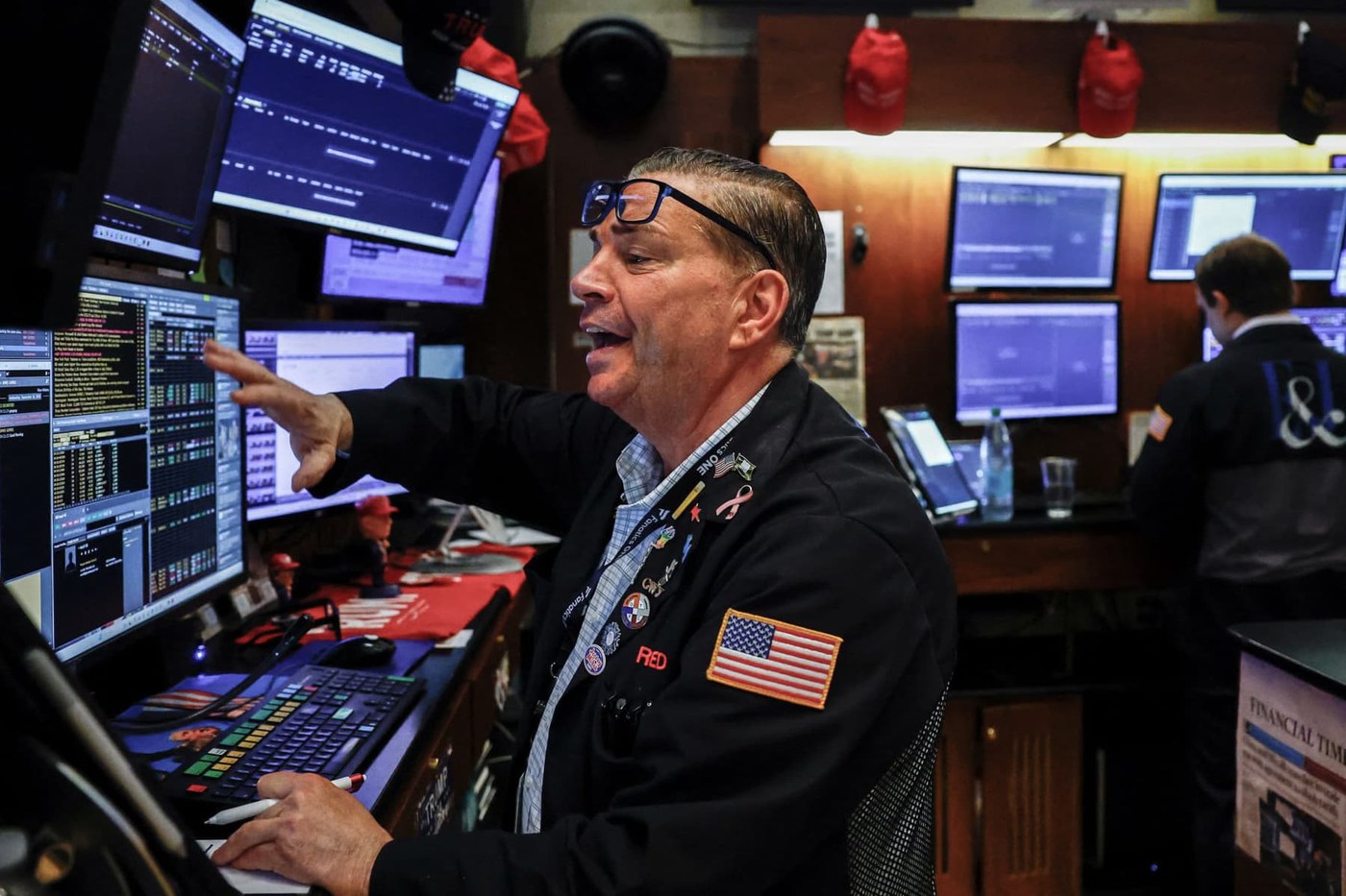 Treasury yields slide as investors flee to safety of bonds amid tech rout
